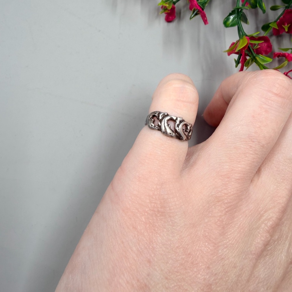 Vintage 925 Sterling Silver Dolphin Ring Size 4